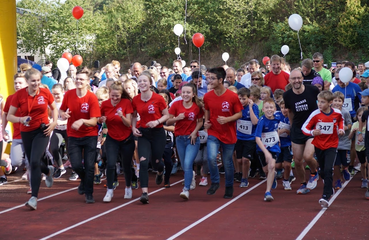 Bild vom 11. Benefizlauf im Jahr 2019. Dies ist das 68. Bild.